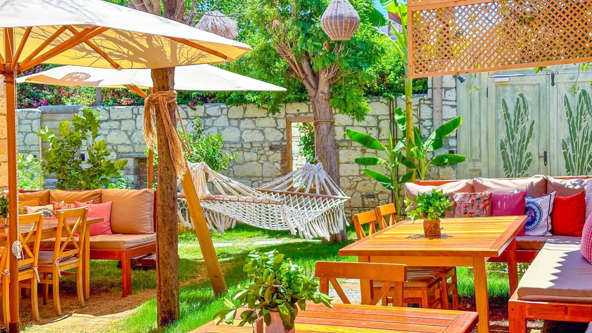 Banana Alacati Food & Stay - Adults Only Esterno foto