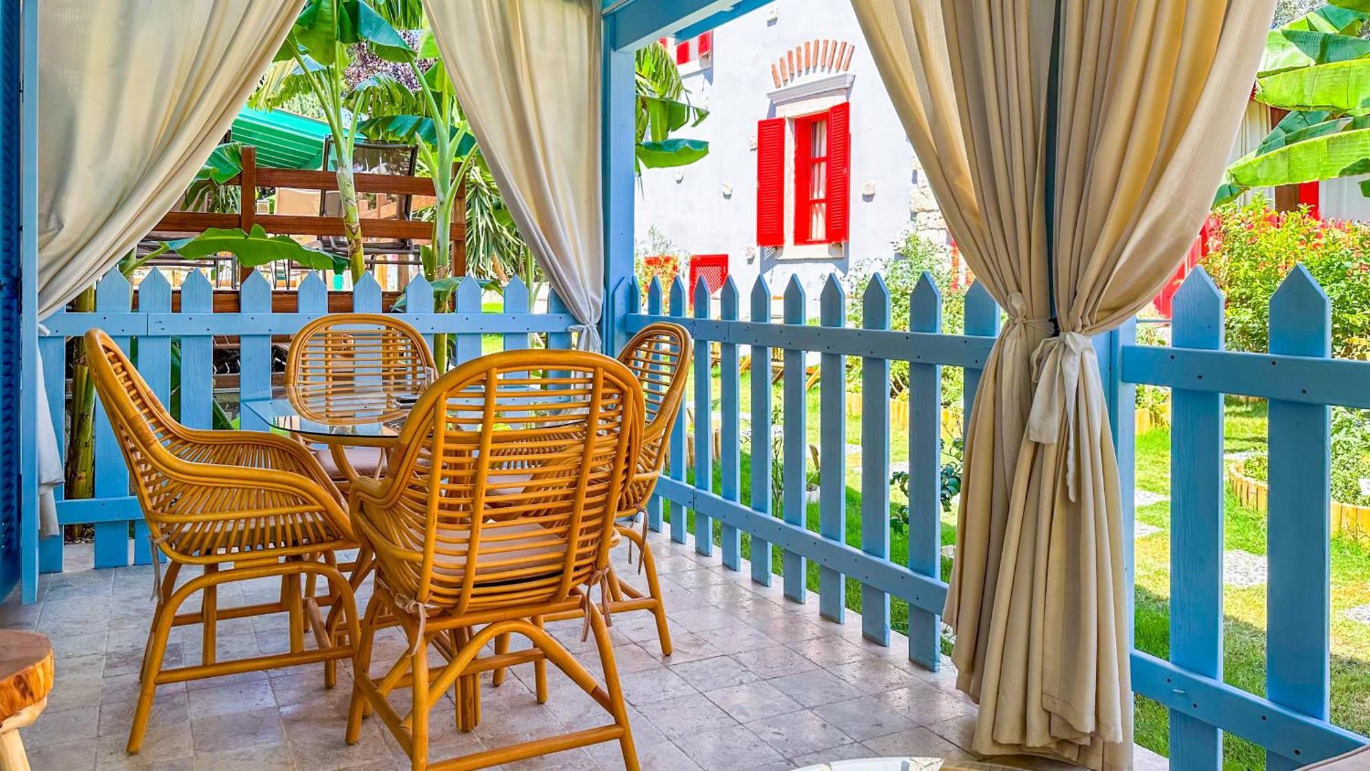 Banana Alacati Food & Stay - Adults Only Esterno foto