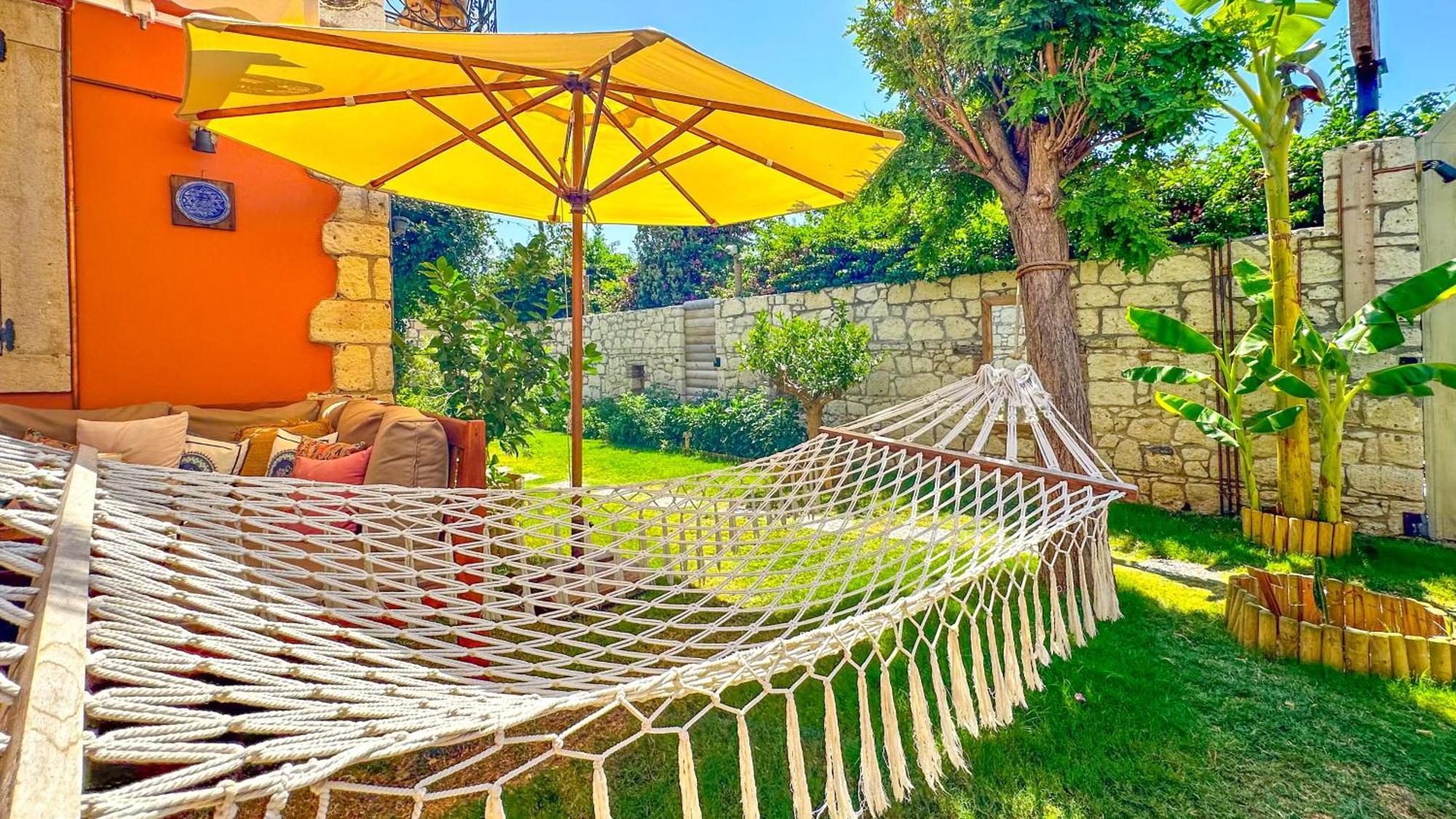 Banana Alacati Food & Stay - Adults Only Esterno foto